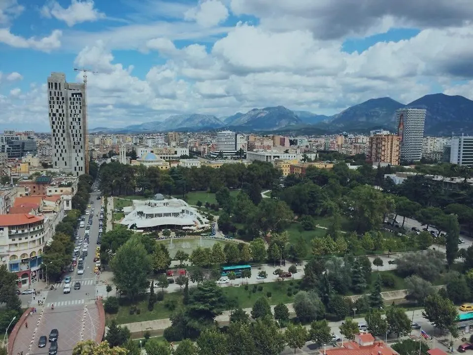 Luxury Apartment City Centre Тирана Албания